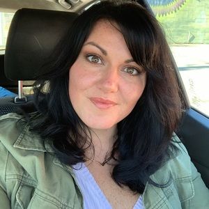 Meet your Posher, Casey